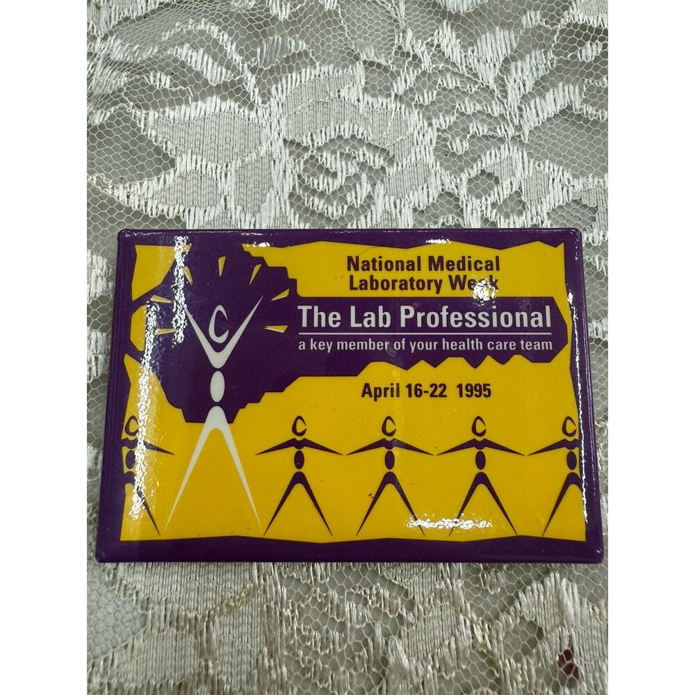 Vtg National Medical Laboratory Week Pin April 16-22 1995 Doctor Nurse Surgeon